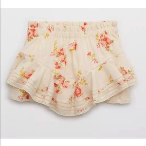 Aerie ruffle shorts - New! Never worn!